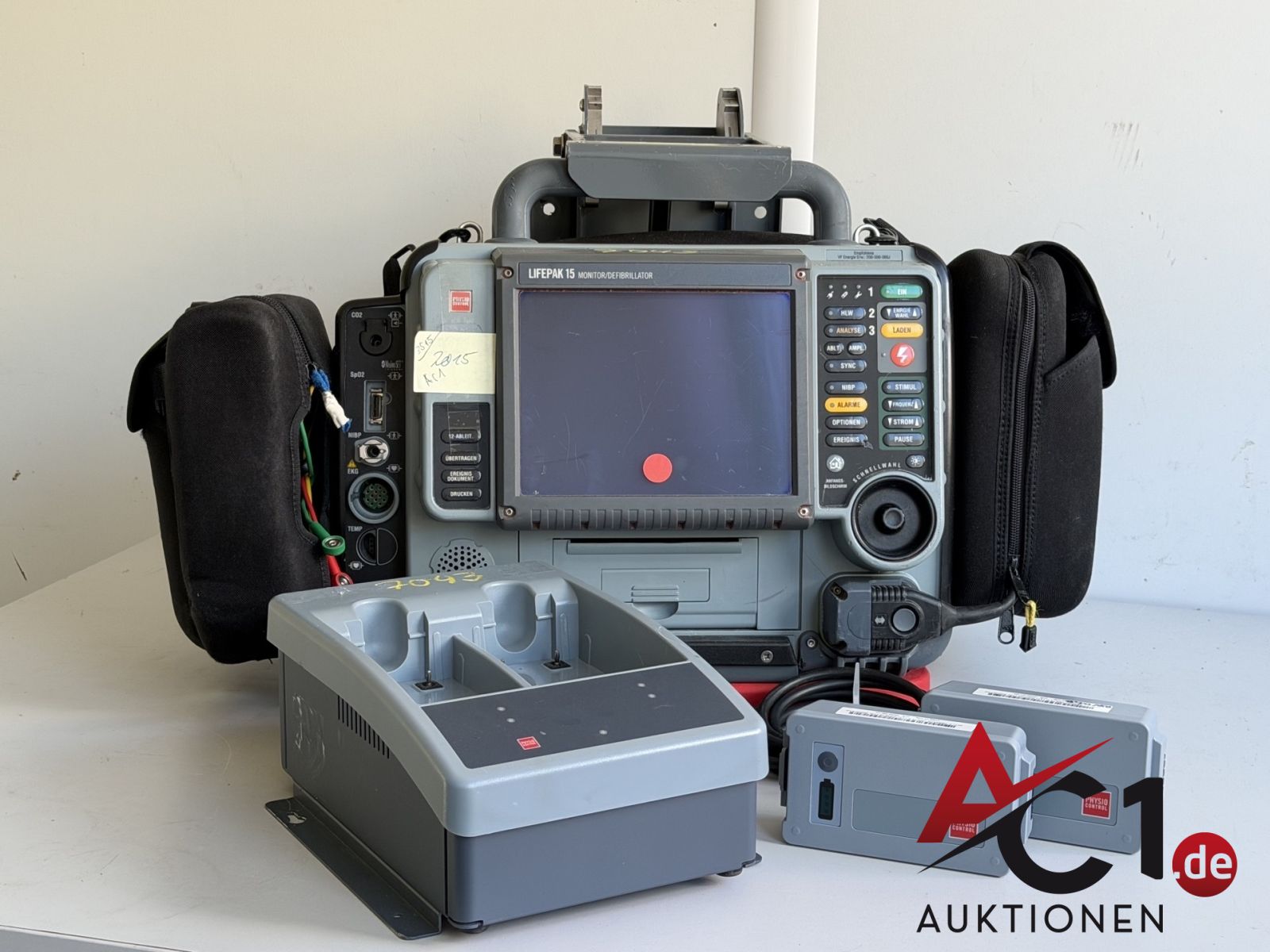 Physio Control Defibrillator/EKG Lifepak 15 CO2